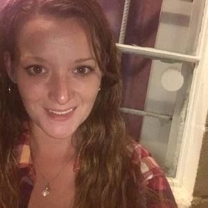 Meet your Posher, Leslie